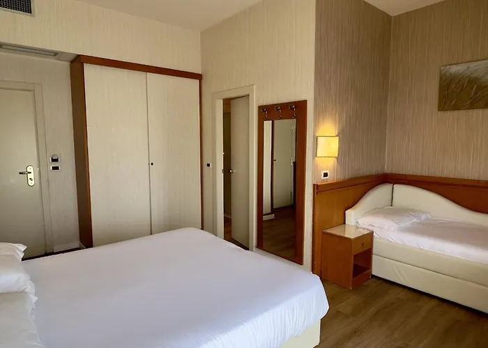 Alexander 4* Milano Marittima