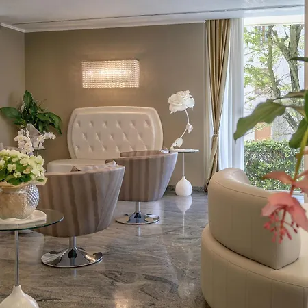 Hotel Alexander 4*