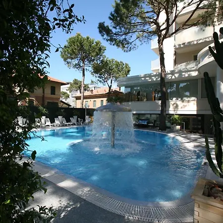 Alexander Szálloda Milano Marittima