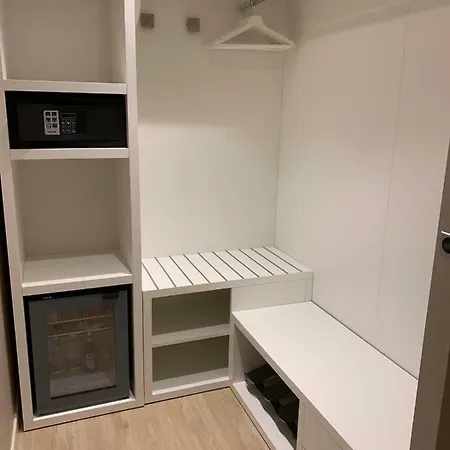 Alexander Hotel 4*