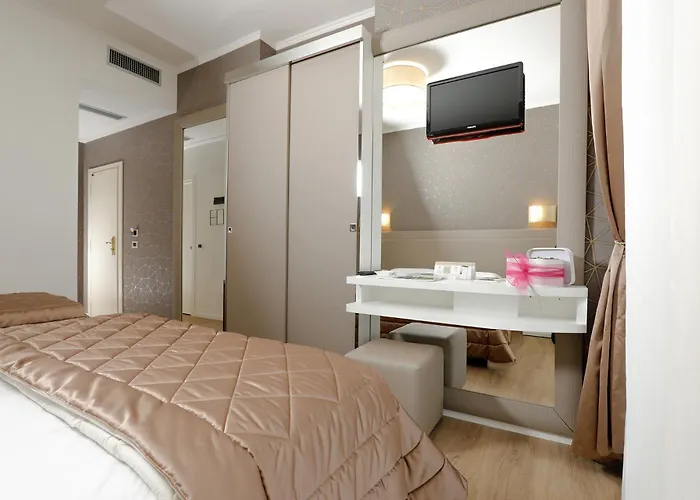 Alexander Milano Marittima