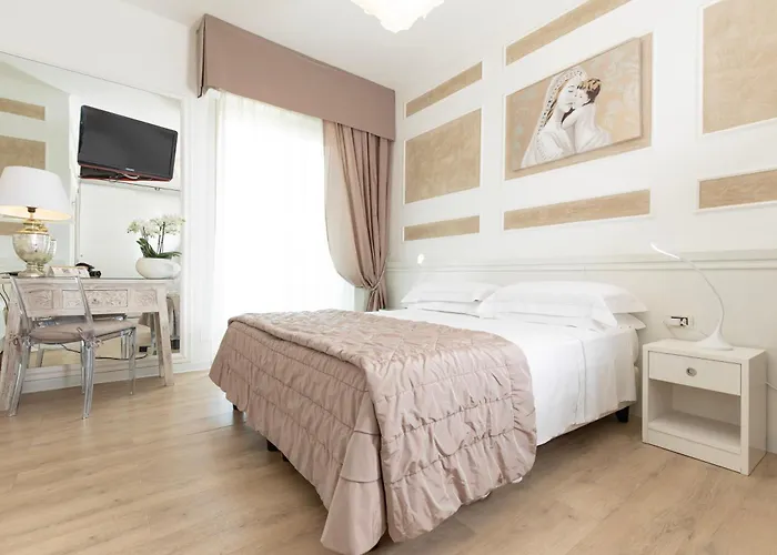 Alexander 4* Milano Marittima