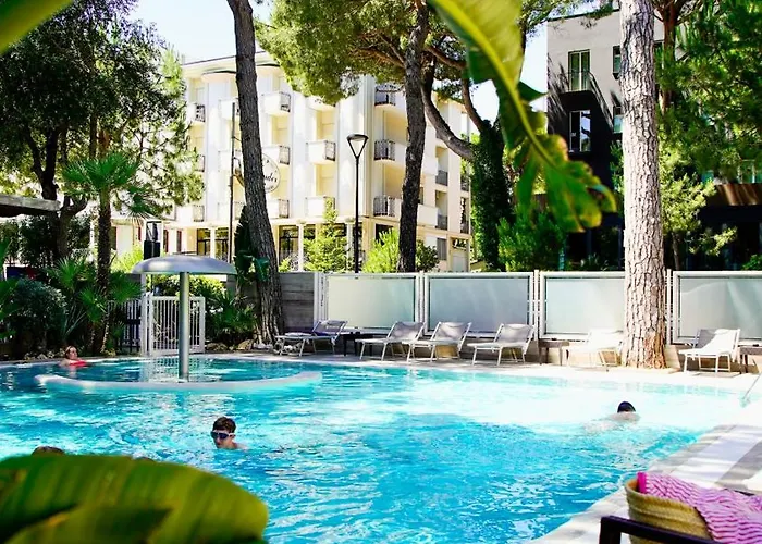 Alexander 4* Milano Marittima